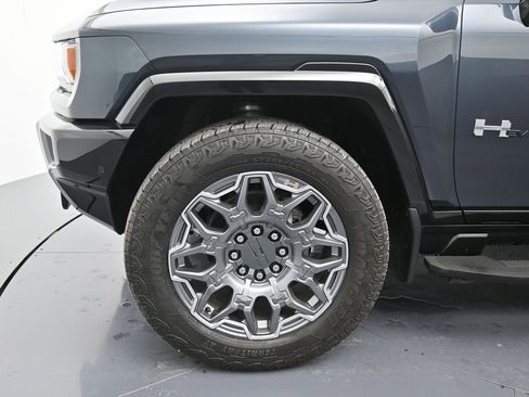 New 2025 GMC Hummer EV 3X image 10