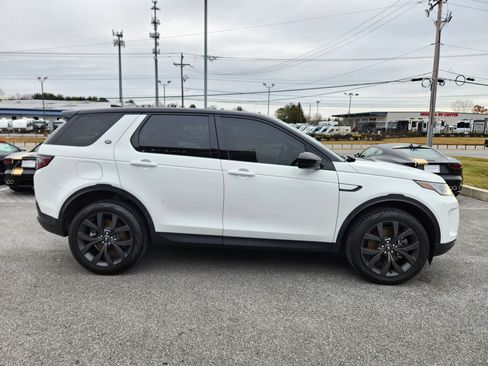 Certified 2023 Land Rover Discovery Sport SE image 6