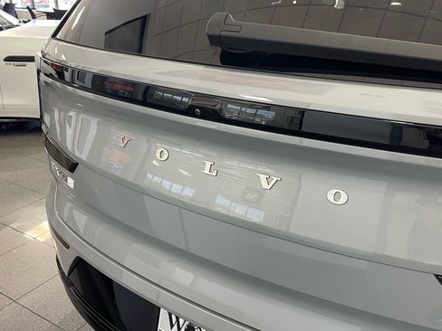 Used 2025 Volvo EX90 Ultra image 18