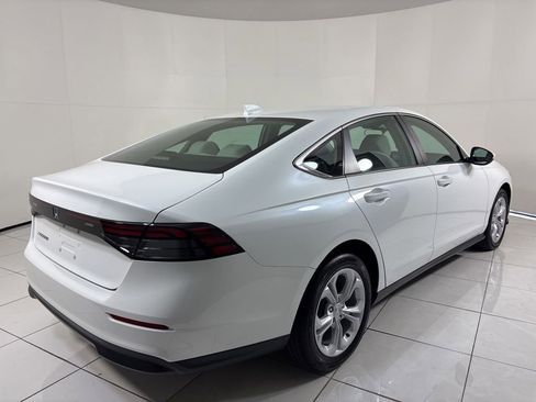 Used 2024 Honda Accord LX image 5