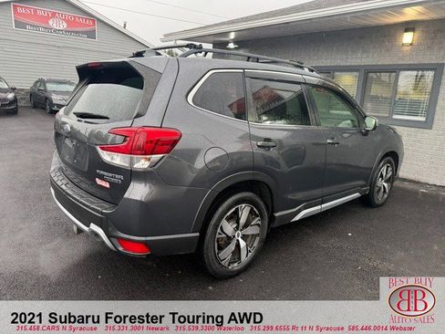 Used 2021 Subaru Forester Touring image 3