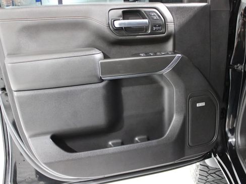Used 2022 GMC Sierra 2500 AT4 w/ AT4 Premium Plus Package AWD/4WD image 22