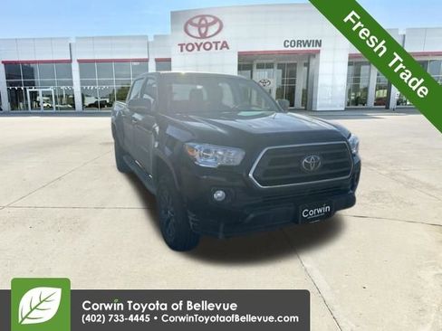 Used 2023 Toyota Tacoma SR5 w/ Technology Package image 1