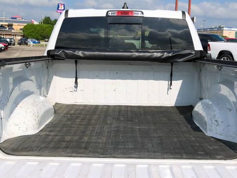 Used 2023 RAM 1500 Big Horn AWD/4WD image 30