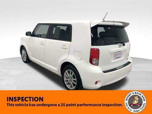 Used 2012 Scion xB FWD image 4