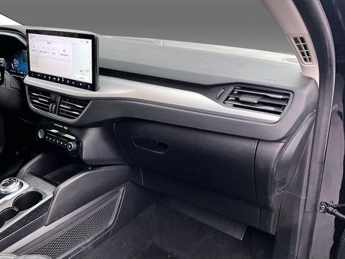 Used 2023 Ford Escape Platinum w/ Premium Technology Package image 10