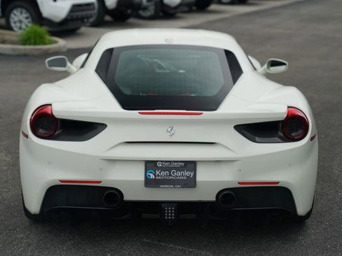 Used 2017 Ferrari 488 GTB RWD image 16