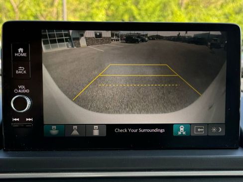 Used 2023 Honda Pilot EX-L image 32