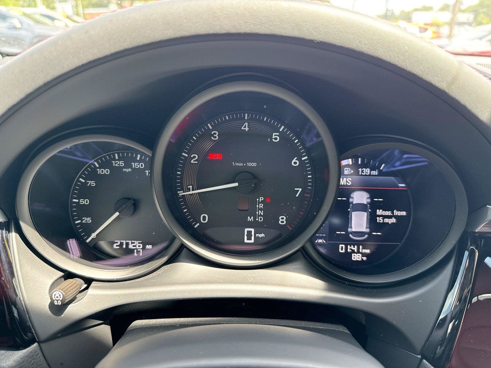 Used 2022 Porsche Macan AWD/4WD image 7
