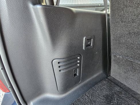 Used 2017 Ford Expedition Limited w/ Equipment Group 301A RWD image 28