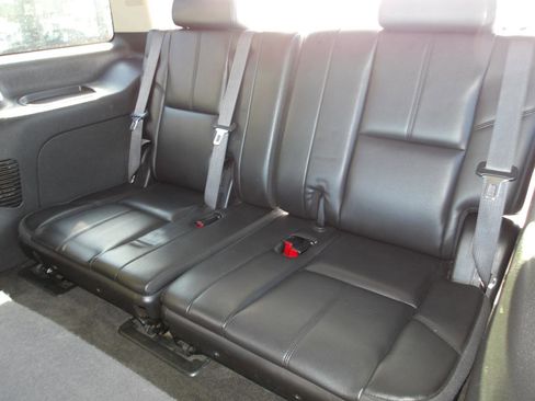 Used 2011 Chevrolet Tahoe LT AWD/4WD image 11