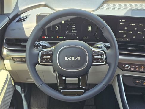 New 2026 Kia Carnival Hybrid FWD image 7