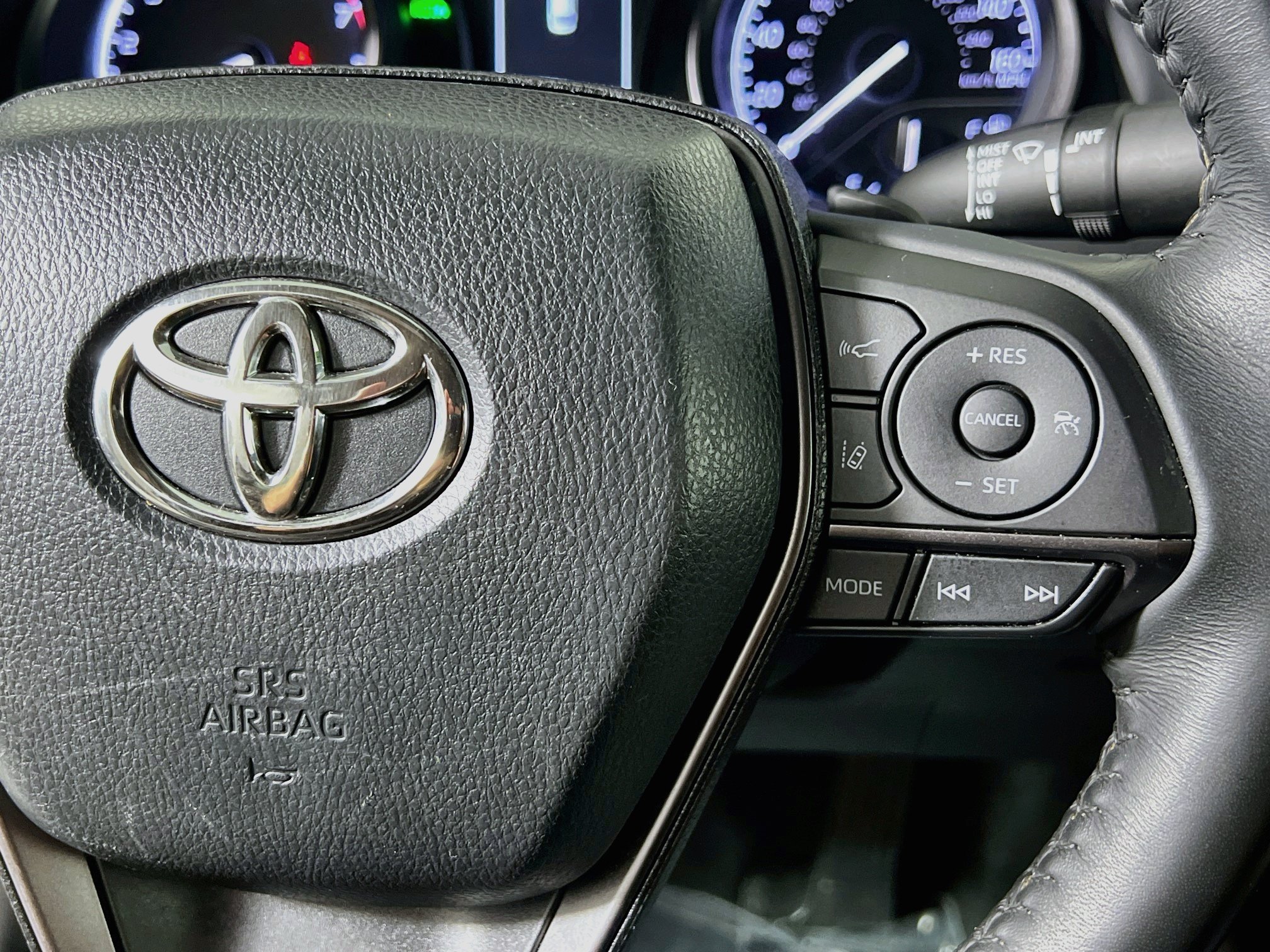 Used 2024 Toyota Camry SE w/ Convenience Package FWD image 20