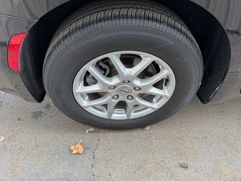 Used 2025 Chrysler Pacifica Select FWD image 34