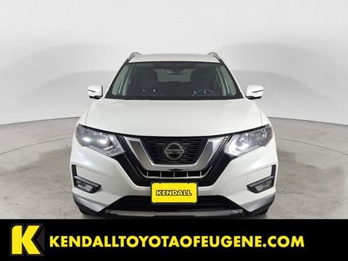 Used 2018 Nissan Rogue SV w/ Premium Package AWD/4WD image 8