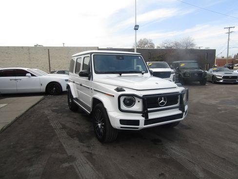 Used 2022 Mercedes-Benz G 550 image 4