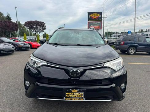 Used 2016 Toyota RAV4 Limited w/ Advanced Technology Package AWD/4WD image 4