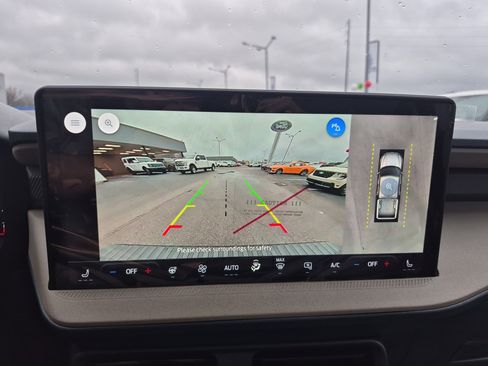 New 2025 Ford Maverick Lariat w/ 4K Tow Package image 39