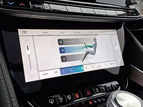 Used 2024 Jeep Grand Wagoneer L Base image 17