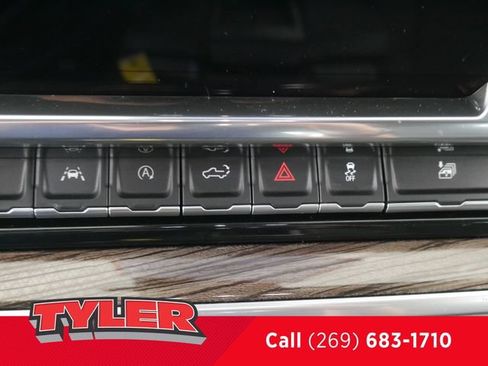 Used 2026 Chevrolet Silverado 1500 LT AWD/4WD image 30