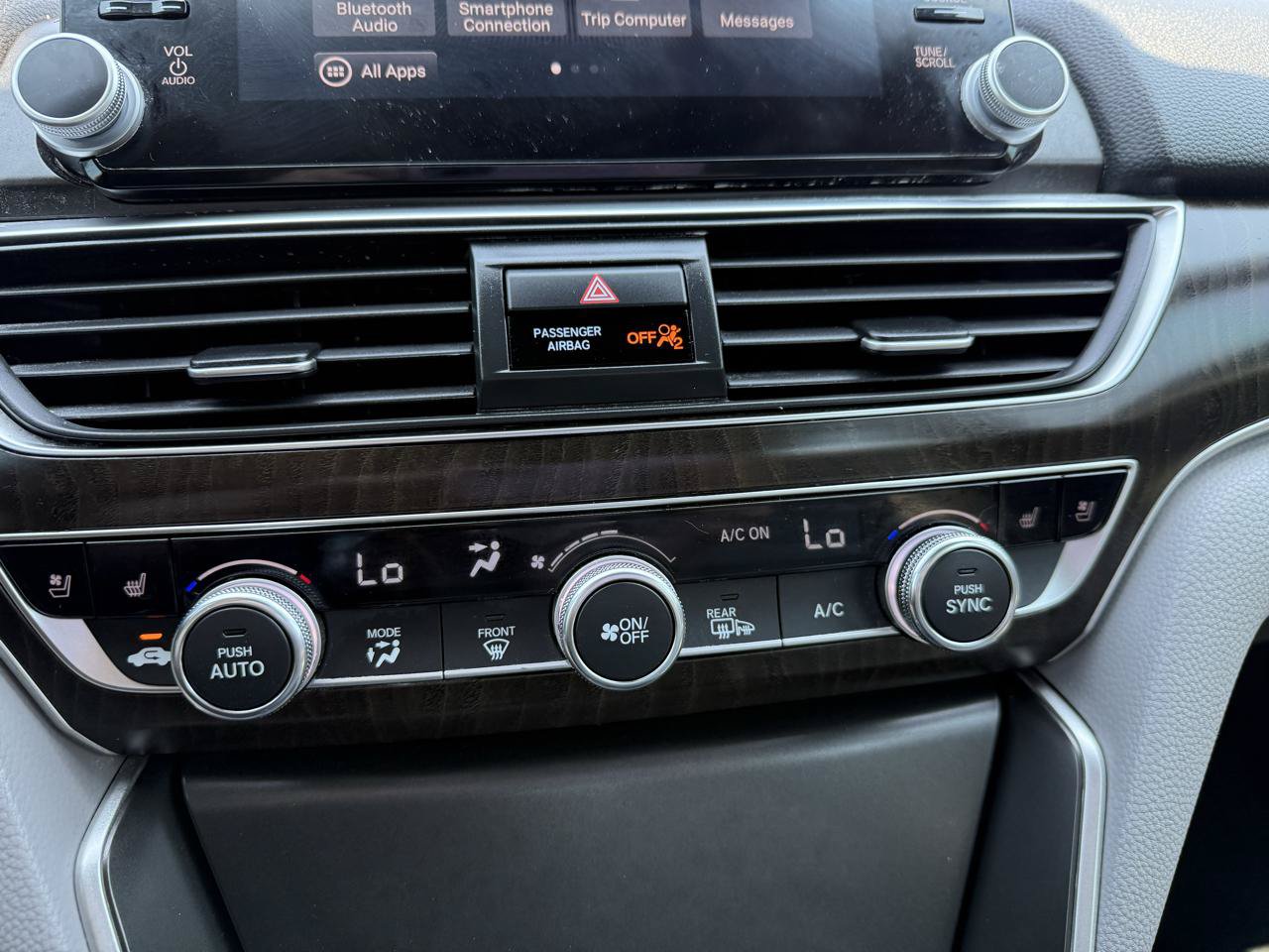Used 2018 Honda Accord Touring image 36