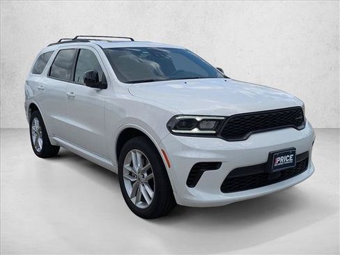 Used 2024 Dodge Durango GT AWD/4WD image 3