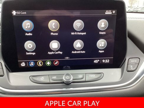 Used 2025 Chevrolet Blazer LT image 3