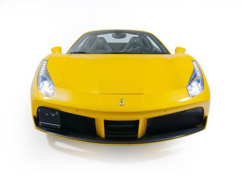 Used 2017 Ferrari 488 Spider RWD image 13
