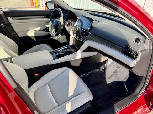 Used 2018 Honda Accord Hybrid image 18