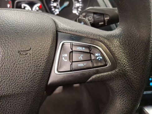 Used 2017 Ford Escape SE image 20