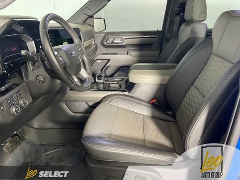 Used 2023 Chevrolet Silverado 1500 ZR2 w/ Technology Package AWD/4WD image 12