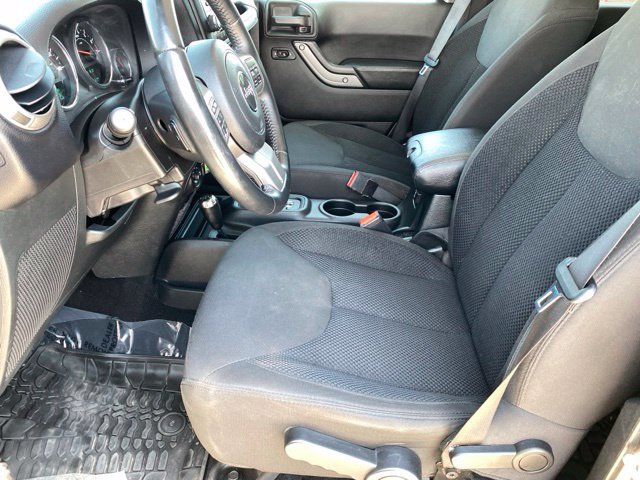 Used 2017 Jeep Wrangler Unlimited Sport AWD/4WD image 10