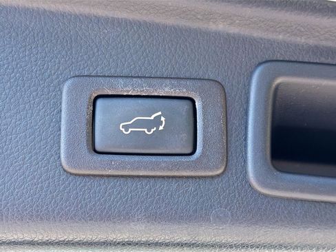 Used 2017 Subaru Forester 2.5i Limited image 13