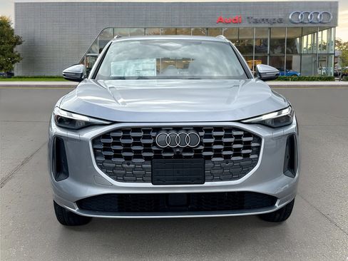 New 2025 Audi Q5 Premium image 8