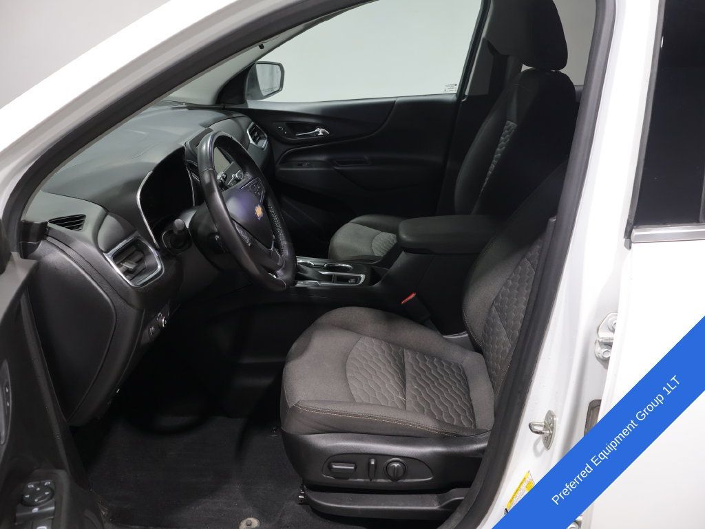 Used 2019 Chevrolet Equinox LT AWD/4WD image 2
