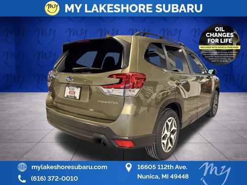 Certified 2023 Subaru Forester Premium image 10