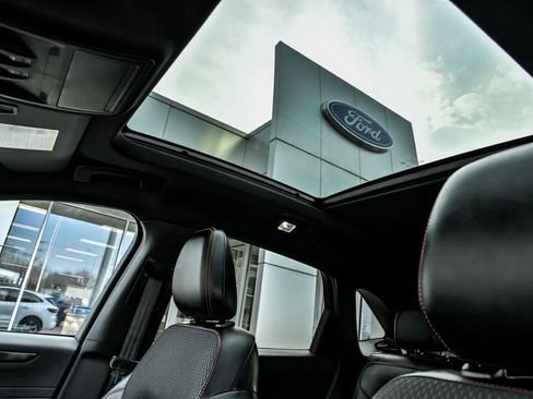 Used 2023 Ford Escape ST-Line w/ Tech Pack #1 image 16