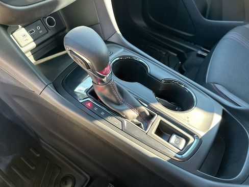 Used 2022 Chevrolet Equinox RS image 19