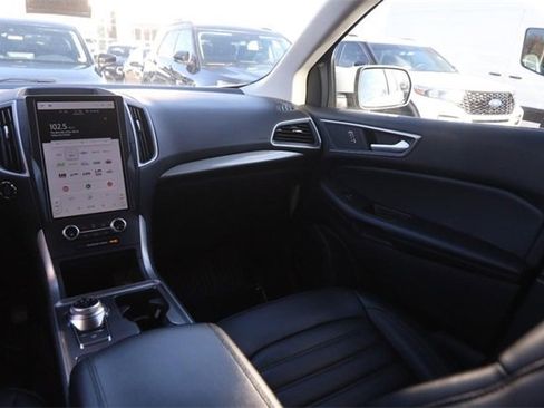 Certified 2024 Ford Edge SEL image 24