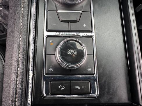 Certified 2022 Ford Expedition XLT image 30