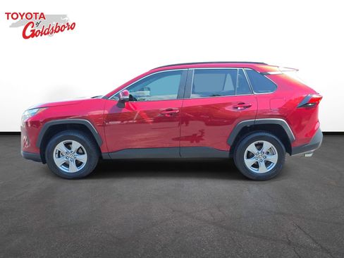 Used 2022 Toyota RAV4 XLE w/ Convenience Package AWD/4WD image 8