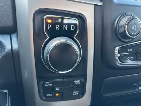 Used 2017 RAM 1500 Big Horn image 25