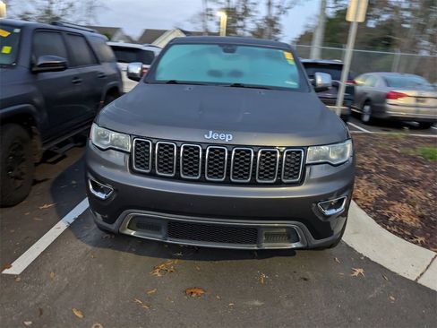 Used 2018 Jeep Grand Cherokee Limited image 2