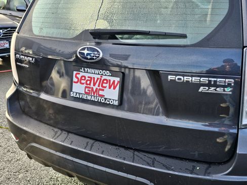 Used 2011 Subaru Forester 2.5X w/ Alloy Wheel Value Pkg image 13