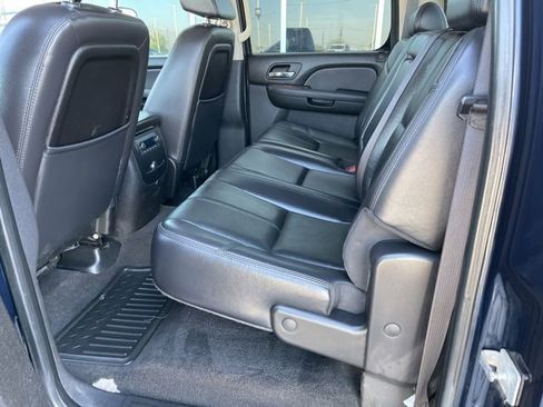 Used 2007 GMC Sierra 2500 SLT w/ EZ-Lift Tailgate Package image 12