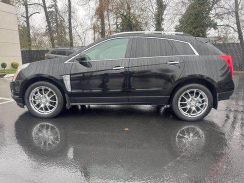 Used 2016 Cadillac SRX Premium w/ Driver Assist Package image 2