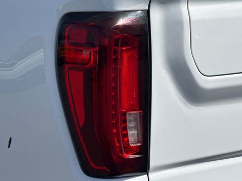 Used 2021 GMC Sierra 3500 Denali w/ Denali Ultimate Package AWD/4WD image 47