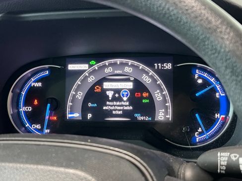 Used 2023 Toyota RAV4 XLE AWD/4WD image 29