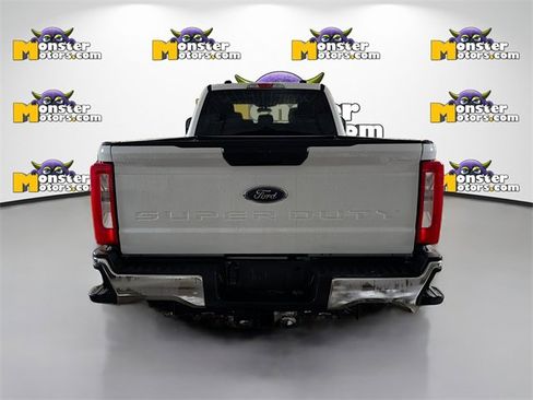 Used 2024 Ford F250 XLT image 5