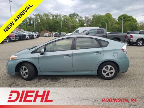 Used 2015 Toyota Prius Two FWD image 6